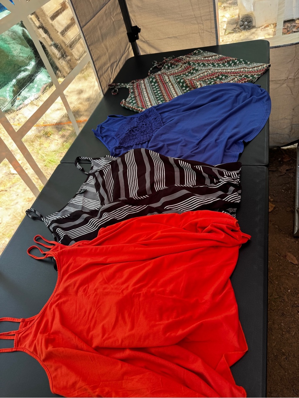 Women’s tank tops bundle (4 pieces)
